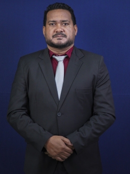 PROFESSOR LÉO
